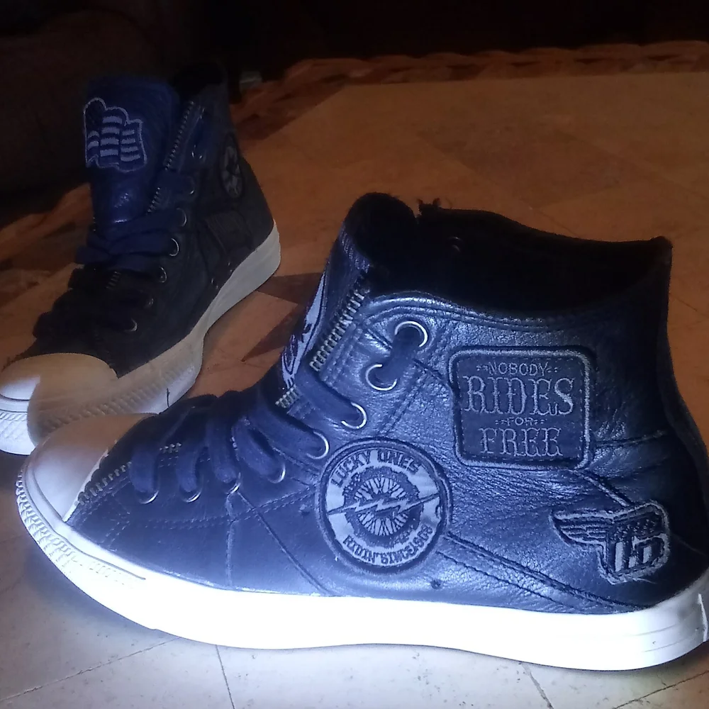 (Rare)Chuck Taylor Leather 7-M 9-W - Picture 6 of 12